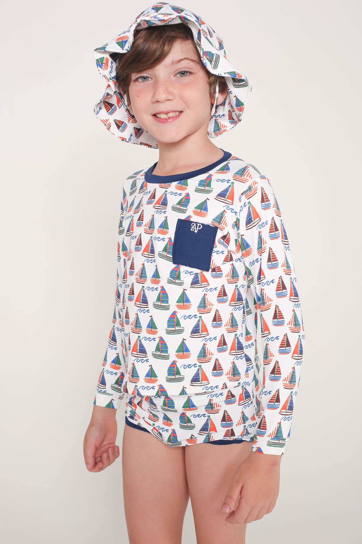 Conjunto Camiseta com Manga Menino - Barquinho